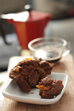 chocolate-persimmon muffin