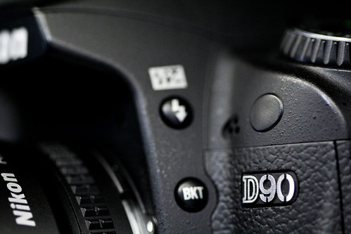 Nikon D7000 vs. D90 vs. D300s macro lens