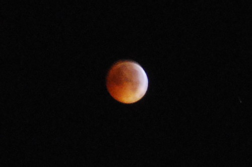 Solstice lunar eclipse, enlarged