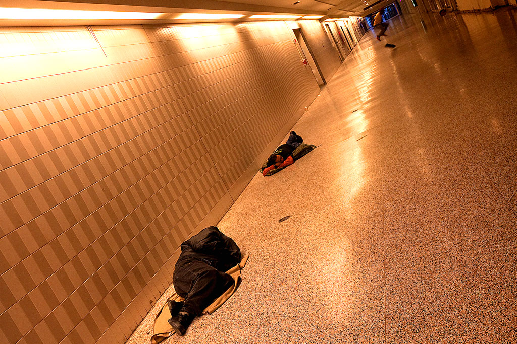 Skate-boarder-inside-Suburban-Station--Center-City