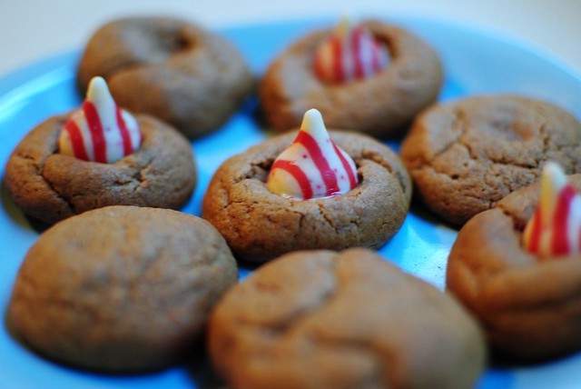 gingersnaps with white chocolate/peppermint kisses