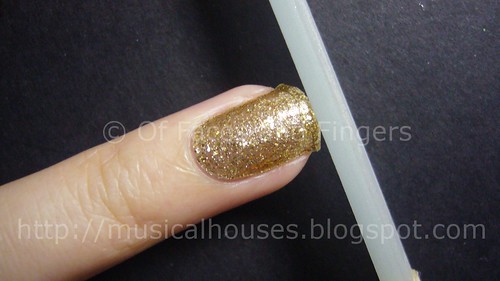 Incoco Nail Polish Strips Review/Tutorial: 24 Karats: Gold Bling - of Faces  and Fingers