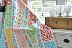 Project Rectangle - aka Rectangle Reverie (photo & machine quilting  by Sarah Murray of AnyoneCanQuilt.com)