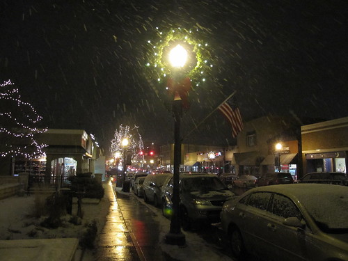 Snowing in Downtown Downers Grove