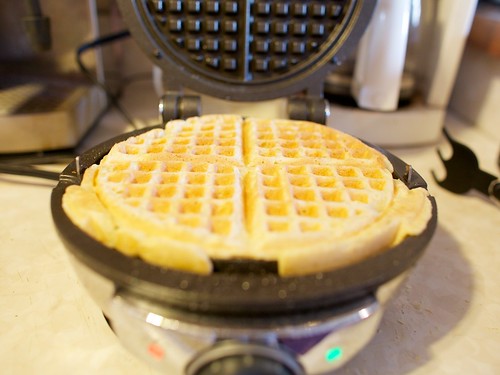makin waffles