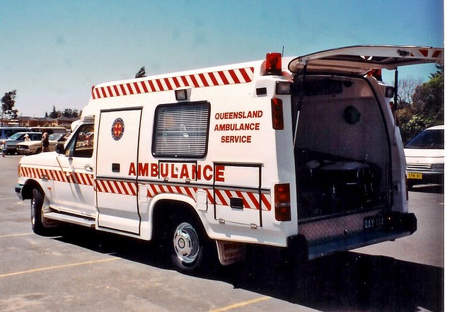 ford superior ambulance f queensland series service industries f250 fseries