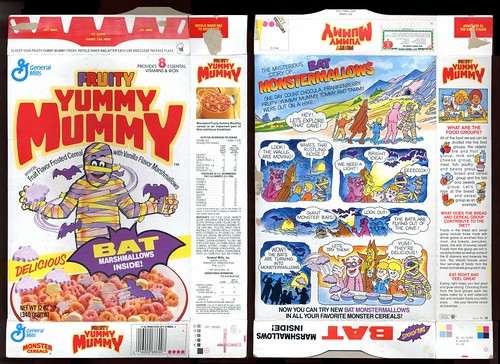 1989 Yummy Mummy w Bat 
Marshmallows