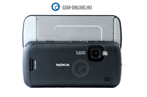 nokia c6-00. Nokia C6-00 hátulról