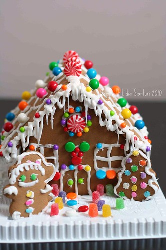 Gingerbread House2