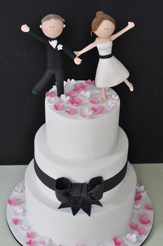 Wedding cake with bride and groom figurings