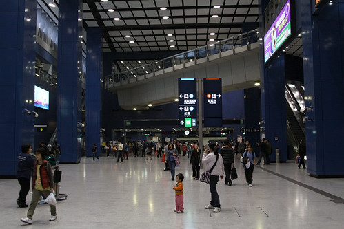 Ground level concourse at Tai Wai station