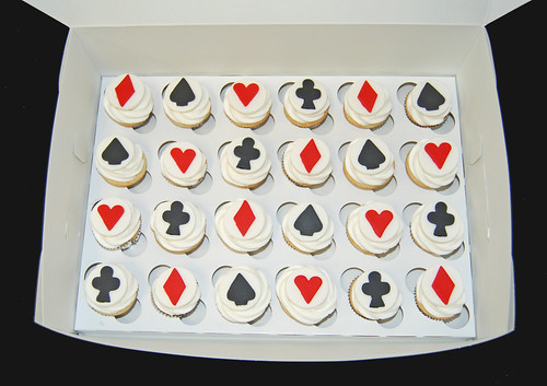 card suits mini cupcakes for a women's card group