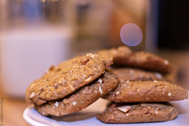 Maple Almond Butter Cookies