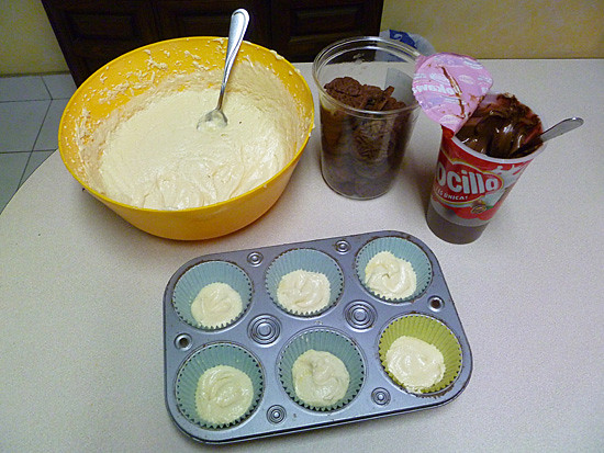 03 March 04 - Baking Cupcakes (2)