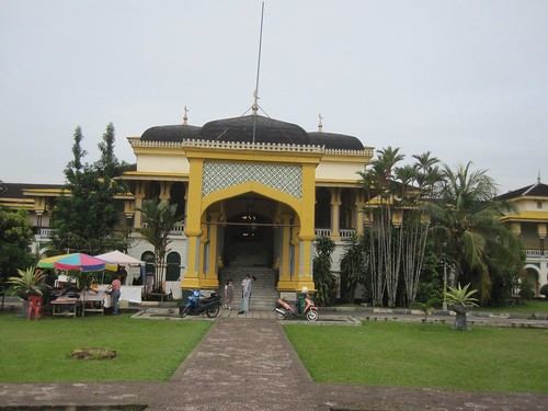 Medan Palace by Rolling Okie