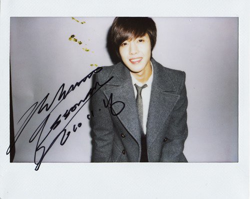 Kim Hyun Joong Highcut Polaroid Signed Photos 8
