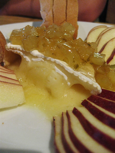 Baked Brie and Apples