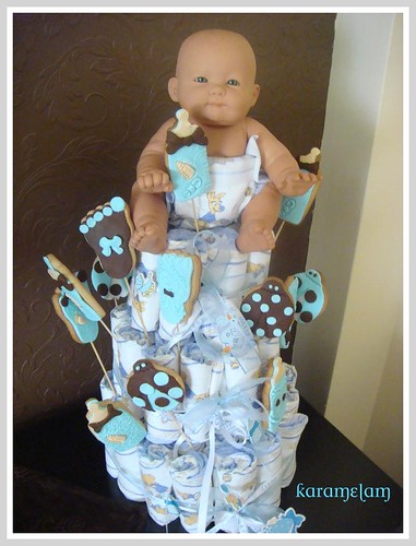 baby boy diaper cake by guzinhakan