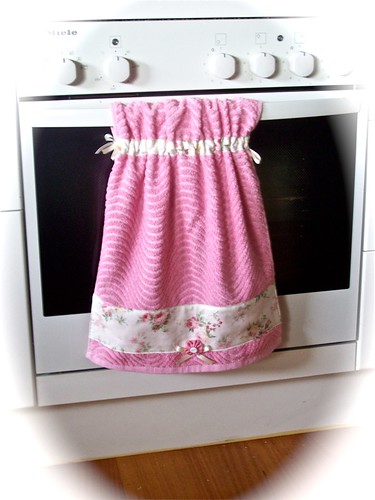 Shabby Chic pink hanging towel
