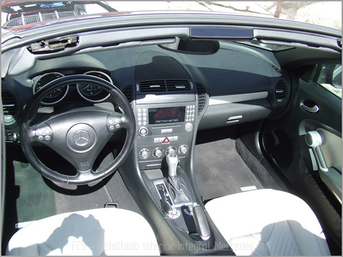 Mercedes SLK detallado
interior-24