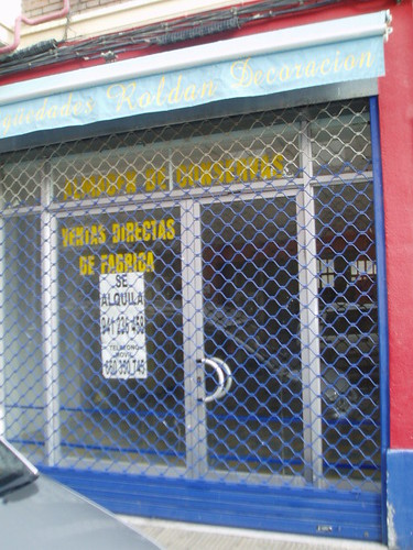 Comercio cerrado en Logroño en Calvo Sotelo
