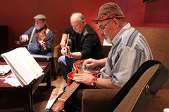 Fans and musicians live jamming at 2011 Wintergrass Festival | Â© Bellevue.com