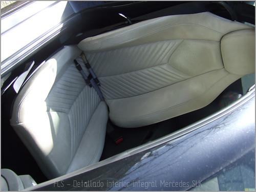 Mercedes SLK detallado
interior-11