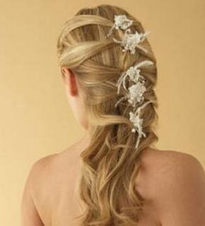 modelo de penteado de noiva moderno