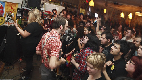 March 16x Shannon & the Clams @ Trailer Space, Burger Records (8)