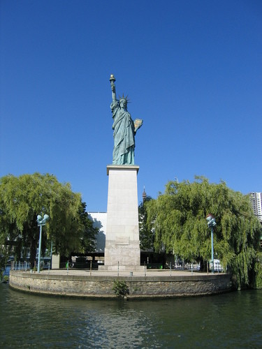 estatua isla de los cisnes