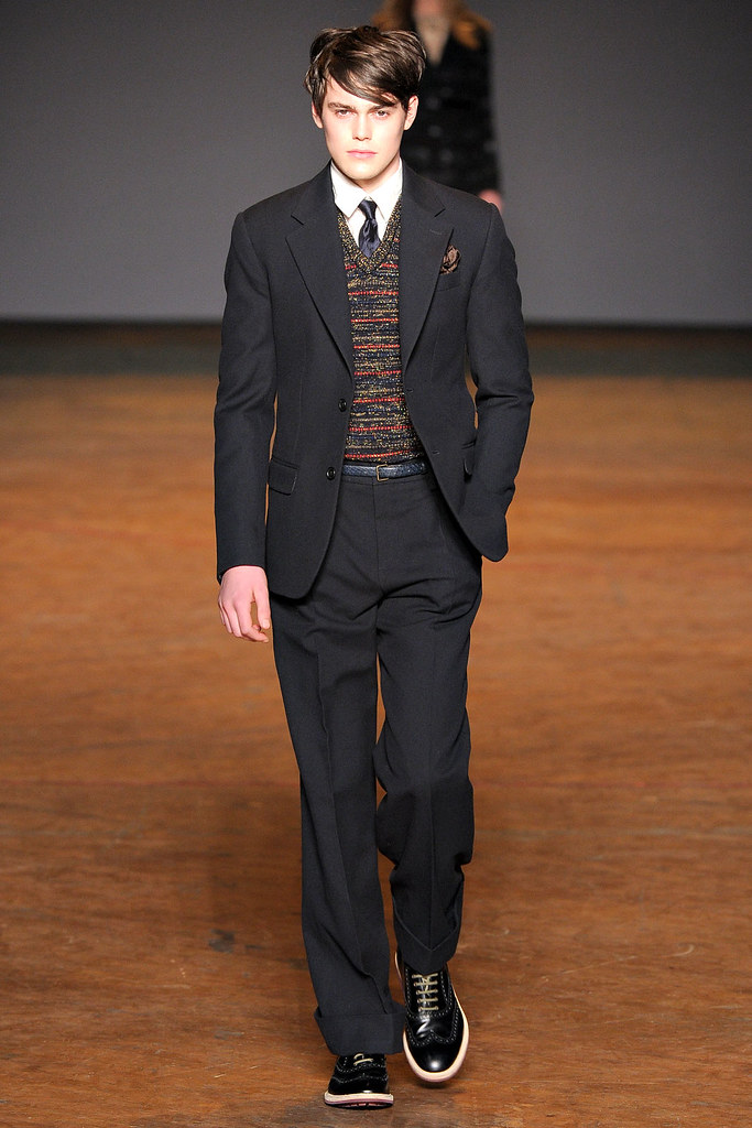 Jacob Young3022_FW11_NY_Marc by Marc Jacobs(VOGUEcom)
