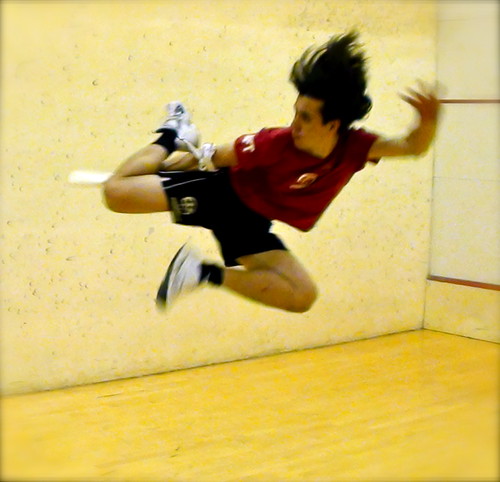 Fabio Sanna freestyle frisbee flying catch