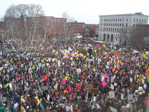 5 thousand protest in Concord, NH