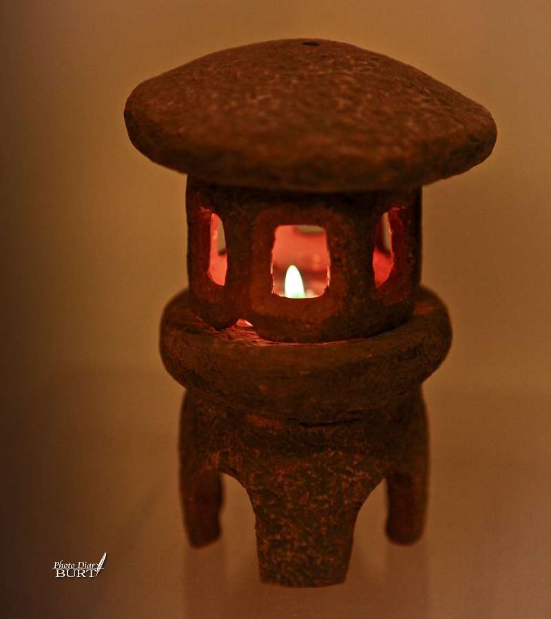 陶製仿石燈籠