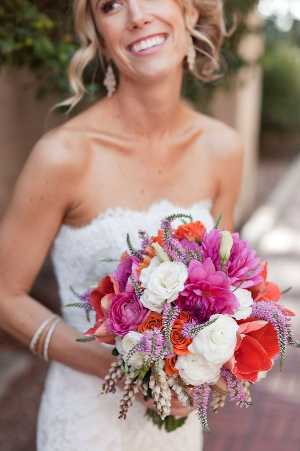 Image by Erin Hearts Court, Flowers by La Partie Events