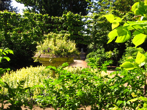 The Garden of St John's Lodge, Regent's Park
