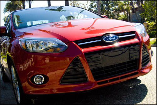 ford-focus-grill