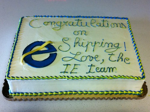 Congratulatory Firefox 4 cake from Internet Explorer
