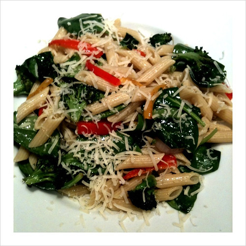 Penne with Spinach and Roasted Veggies