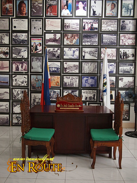 Imelda Marcos office desk