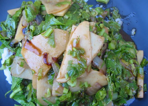 Cabbage and bamboo shoot stirfry