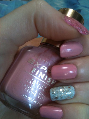 1st mani for On Wednesdays We Wear Pink by KitaRei