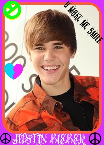 Justin Bieber Smiling. justin bieber smiling:)