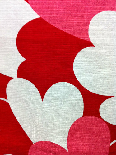 Red/white/pink hearts textured cotton by armywifeontheprairie