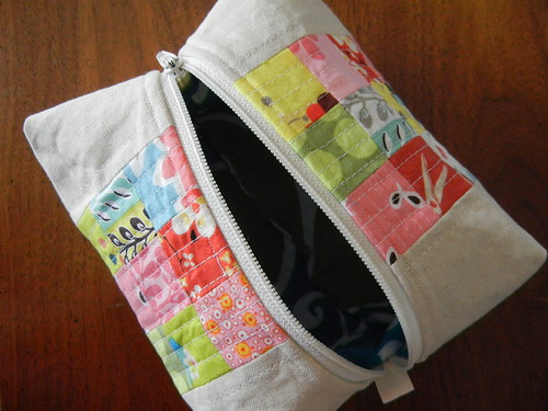 Pretty {little} Pouch - finished! #4