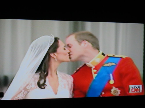prince william kate middleton kissing. Prince William, Kate Middleton
