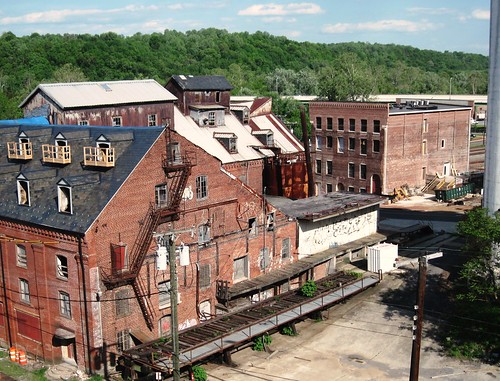 abandoned factory buildings in downtown Lynchburg (c2011 FK Benfield)