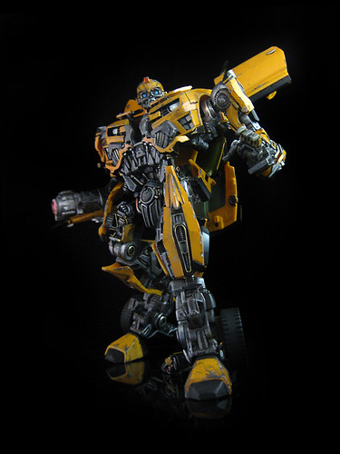 transformers dark of the moon bumblebee leader class. Dark of the Moon : Leader Class Bumblebee (3)