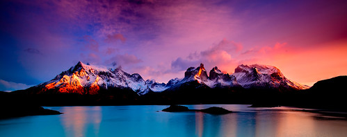 Cuernos del Paine at sunrise (HDR)