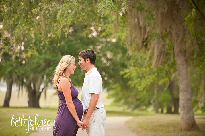 maternity portraits under beautiful willow tree in southwood tallahassee